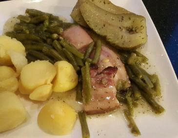 Birnen, Fisolen und Speck Birnen, Fisolen und Speck