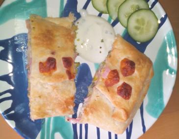 Broccolistrudel mit Mandeln Broccolistrudel mit Mandeln