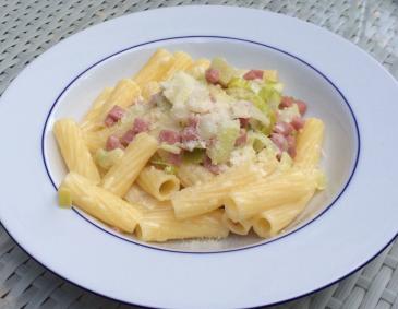 Penne mit Zucchini-Lauch-Cremesauce Penne mit Zucchini-Lauch-Cremesauce