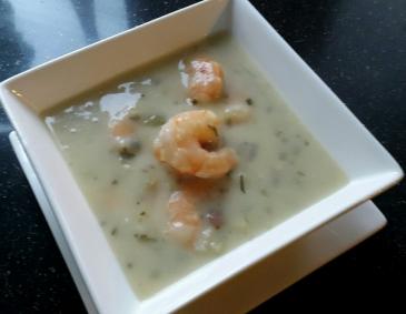 Lauchcreme-Suppe mit Garnelen Lauchcreme-Suppe mit Garnelen