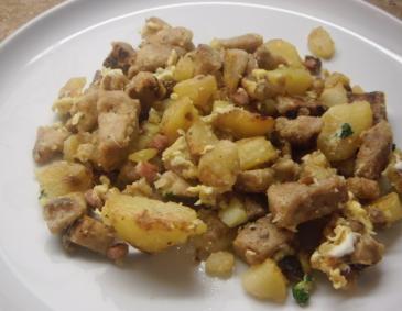 Knödelpfanne mit Kartoffeln und Speck Knödelpfanne mit Kartoffeln und Speck