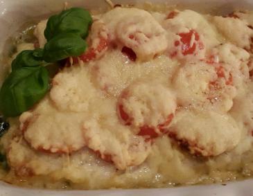 Fischgratin mit Spinat und Tomaten Fischgratin mit Spinat und Tomaten