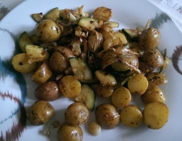 Babybratkartoffeln mit Zucchini Babybratkartoffeln mit Zucchini