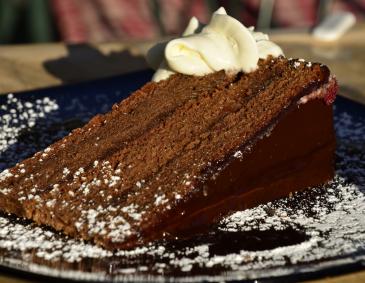 Schokolade-Nuss-Torte Schokolade-Nuss-Torte