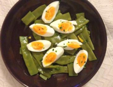 Bohnenschotensalat mit Ei Bohnenschotensalat mit Ei