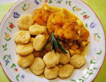 Kürbisgnocchi mit Käse und Salbei Kürbisgnocchi mit Käse und Salbei