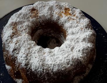 Apfel-Nuss-Gugelhupf Apfel-Nuss-Gugelhupf