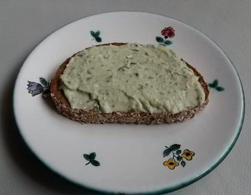 Knoblauch-Kräuteraufstrich Knoblauch-Kräuteraufstrich