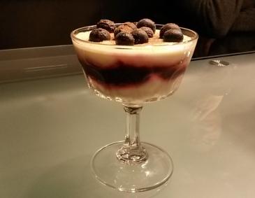 Joghurtcreme mit Heidelbeeren Joghurtcreme mit Heidelbeeren