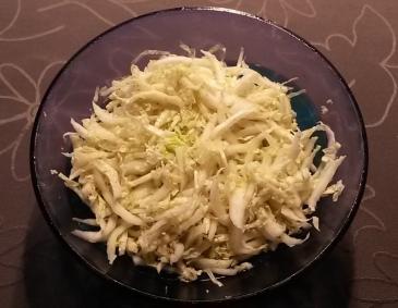 Chinakohlsalat mit Knoblauch Chinakohlsalat mit Knoblauch