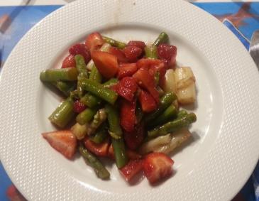 Spargel-Erdbeer-Salat Spargel-Erdbeer-Salat