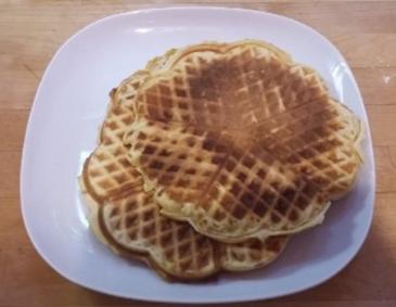 Buttermilch-Pancakes Grundrezept Buttermilch-Pancakes Grundrezept