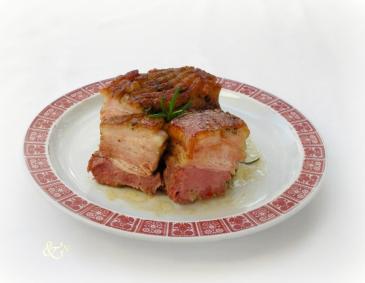 Knuspriger Schweinebauch Knuspriger Schweinebauch