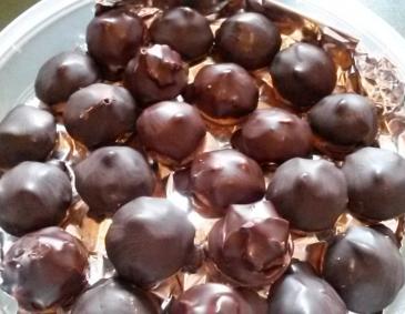 Nougatknöpfchen Nougatknöpfchen