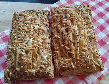 Herzhafte Schinken-Käse-Päckchen Herzhafte Schinken-Käse-Päckchen