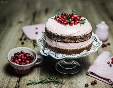 Naked Cake mit Cranberrys Naked Cake mit Cranberrys