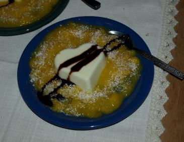 Kokospudding mit Mangocreme Kokospudding mit Mangocreme