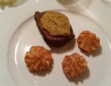 Rinderfilet mit Kräuterkruste Rinderfilet mit Kräuterkruste