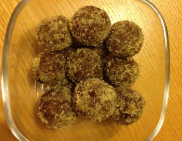 Walnuss-Müsli-Bällchen Walnuss-Müsli-Bällchen