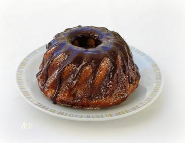 Nuss-Schokolade Gugelhupf Nuss-Schokolade Gugelhupf
