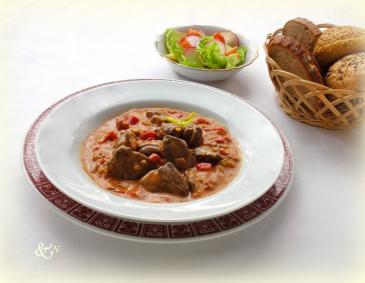 Hühnerlebergulasch Hühnerlebergulasch