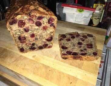 Preiselbeer-Nuss-Kuchen Preiselbeer-Nuss-Kuchen