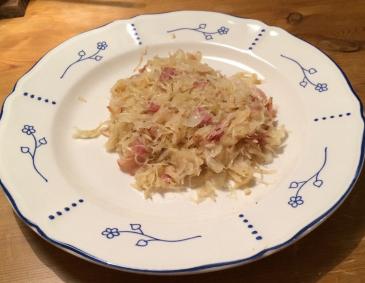 Sauerkraut mit Speck Sauerkraut mit Speck
