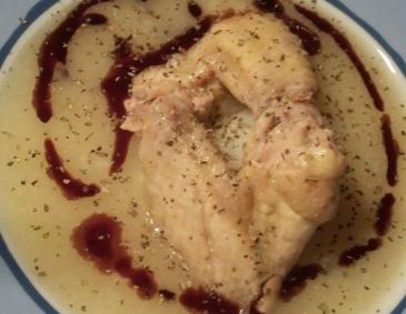Hühner-Karfiolsuppe Hühner-Karfiolsuppe