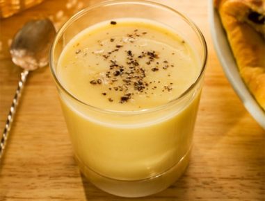 Mango-Lassi