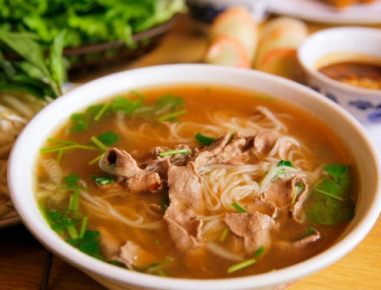 Pho (Rindfleischsuppe Hanoi)