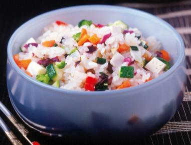 Gebratener Gemüsereis mit Tofu