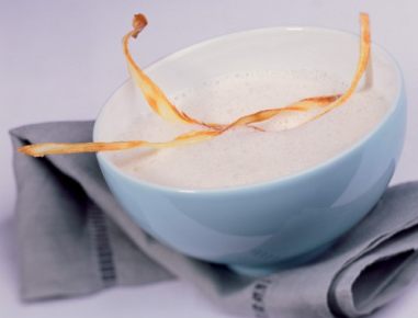 Petersilienwurzelsuppe mit Chips