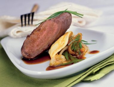 Entenbrust mit Gemüsepalatschinken