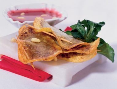 Kartoffel-Leberwurst-Chips mit Beerendip