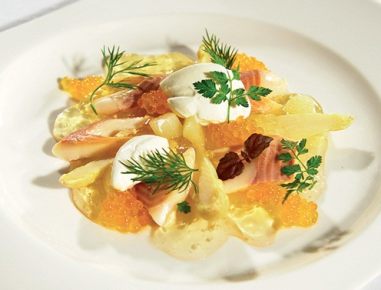 Tellersulz von der Bachforelle mit Spargel