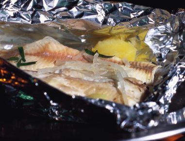 Saiblingsfilets mit Kohlrabistreifen