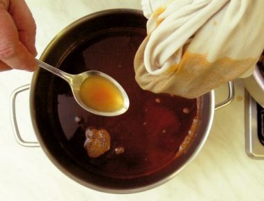 Dunkler Fond (Glace)