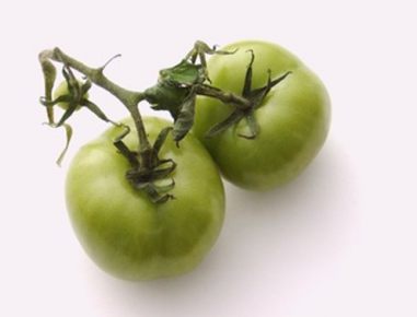 Eingelegte grüne Paradeiser