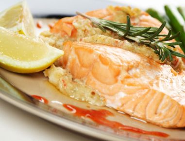 Roh marinierter Thunfisch