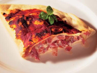 Calzone (Gefüllte Pizza)