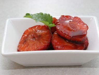 Erdbeeren in Balsamicoessig á la Novelli