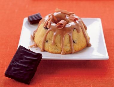 Mini-Kaffeeschokolade Gugelhupf mit Nüssen