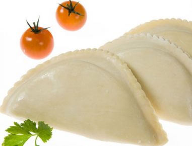 Kärntner Spargelnudeln mit brauner Butter und gehobeltem Parmesan