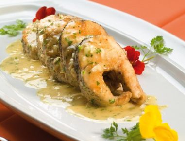 Hechtkotelett mit Petersil-Olivenöl-Marinade