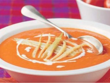 Tomatencreme Suppe mit Fenchel