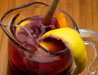 Sangria - mit Fruchtstücken
