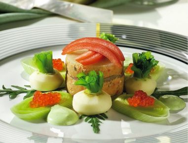 Lachstörtchen mit Keta-Kaviar