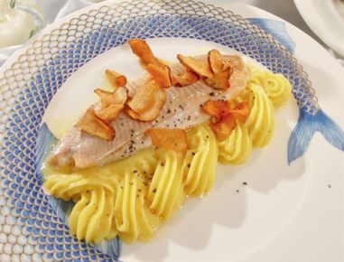 Gefüllte Forelle mit Erdäpfelpüree