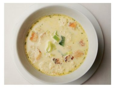 Jungzwiebelsuppe