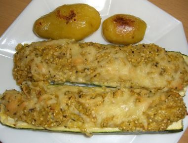 Gefüllte Zucchini mit Hirse